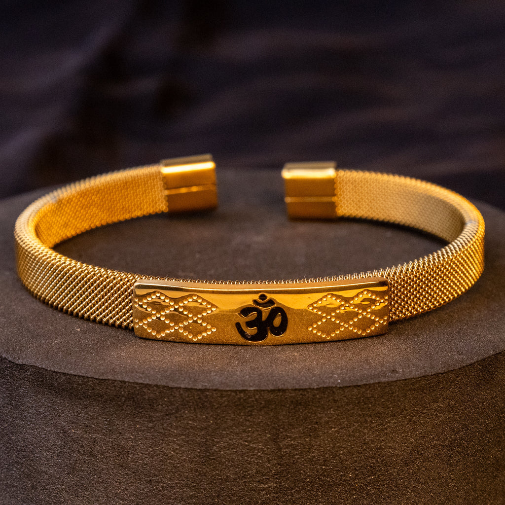 Om Shakti Kada (IGP Gold Plating)