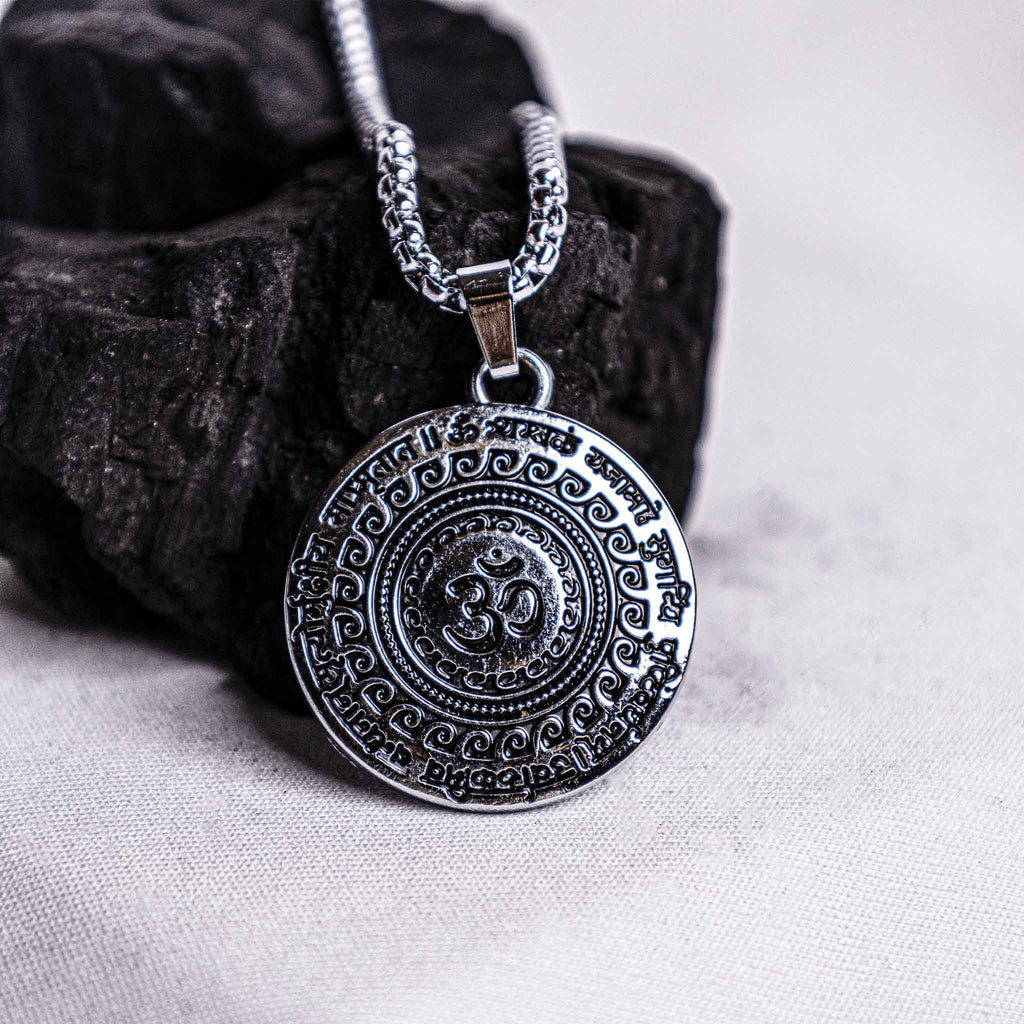 Om Mahamrityunjaya Mantra Pendant