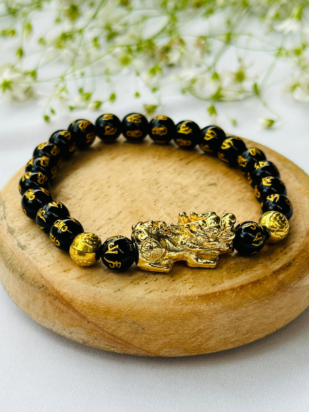 Finance & Wealth Enhancer: Feng shui Black Obsidian with Pixu Bracelet