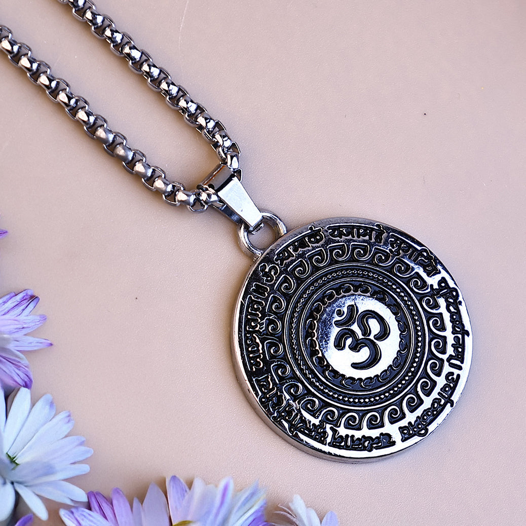 Om Mahamrityunjaya Mantra Pendant