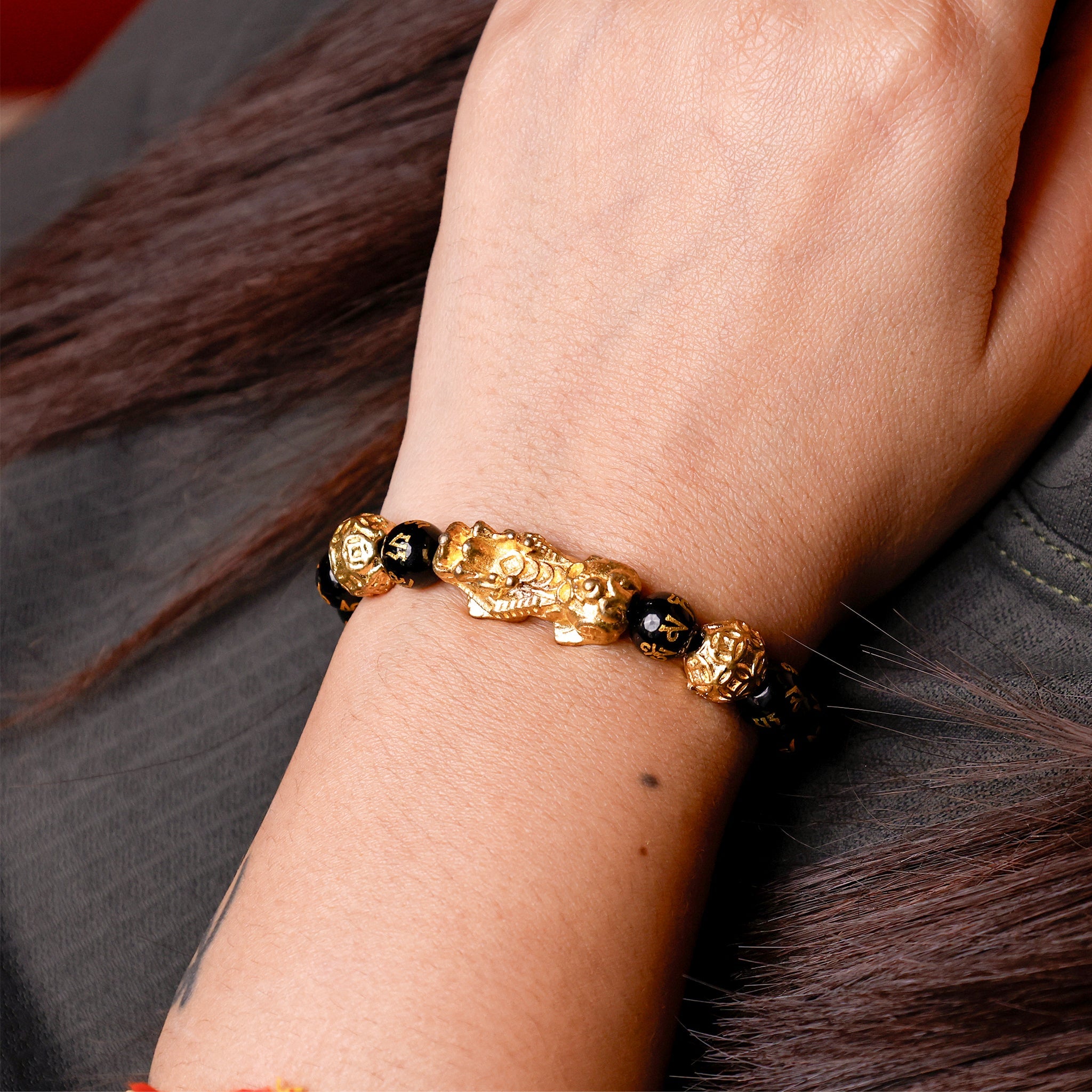 Finance & Wealth Enhancer: Feng shui Black Obsidian with Pixu Bracelet